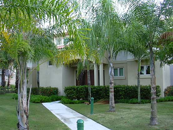 Front of Home (view towards beach)